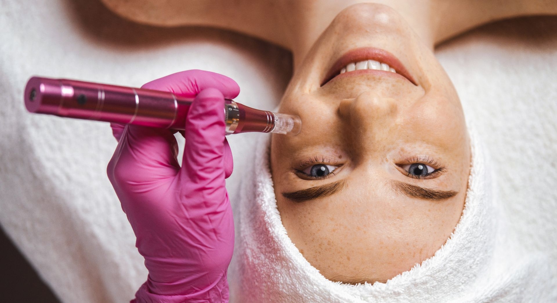 Rutină anti-aging pentru stimularea colagenului la 30, 40 și 50 de ani, Dr. Kurbe București