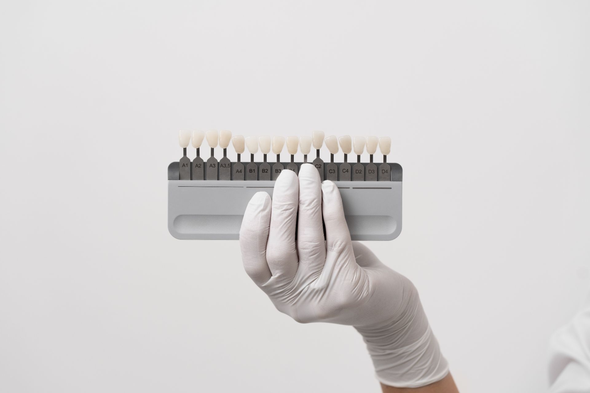 Recomandari si restrictii post cimentare coroane dentare din zirconiu Clinica Dr Kurbe Bucuresti