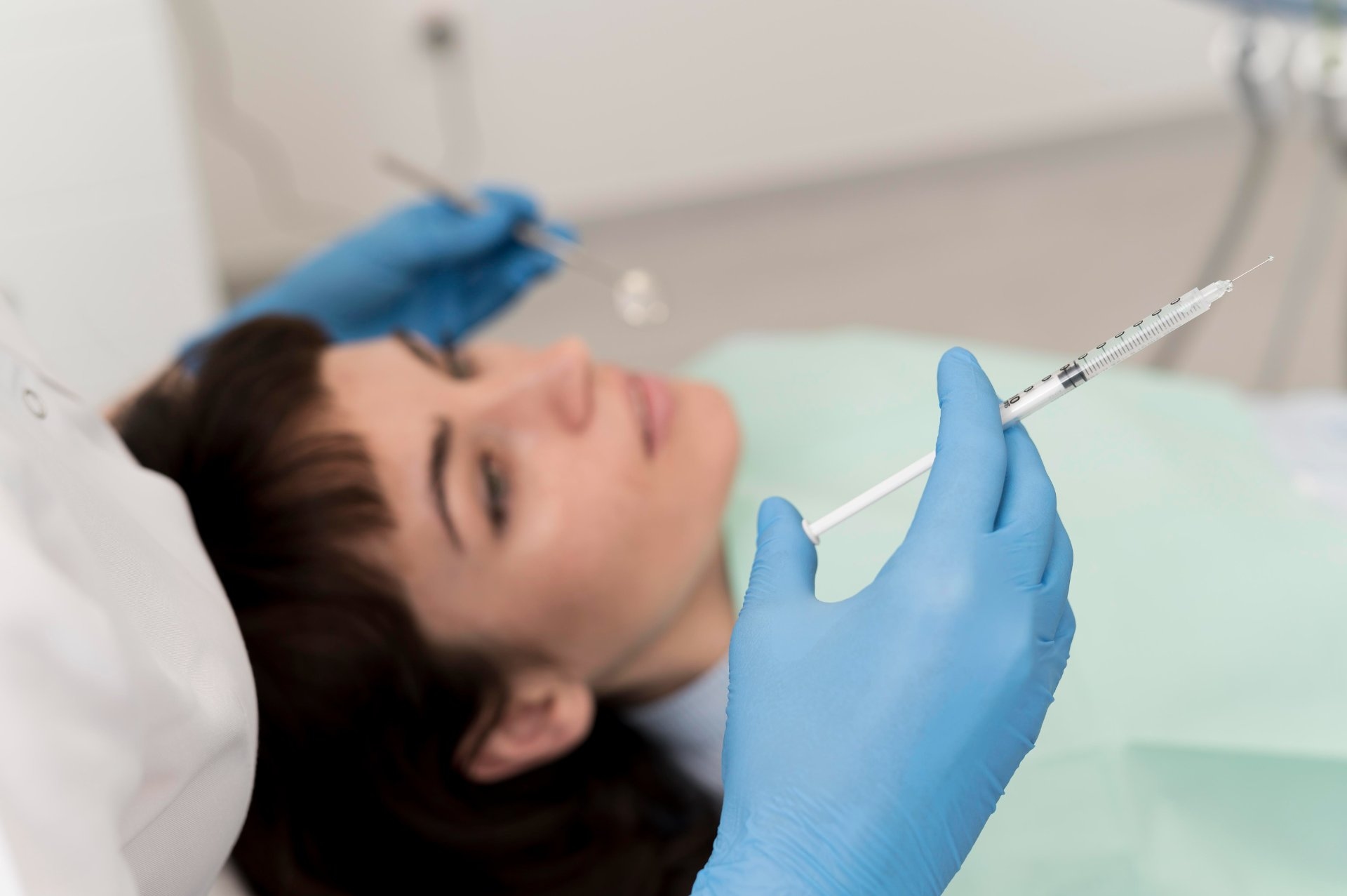 Acidul hialuronic – tratament estetic și recomandări reale