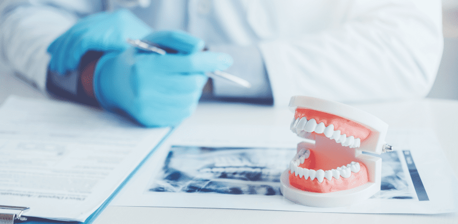 Rolul unui medic stomatolog în prevenirea și tratarea cariilor dentare